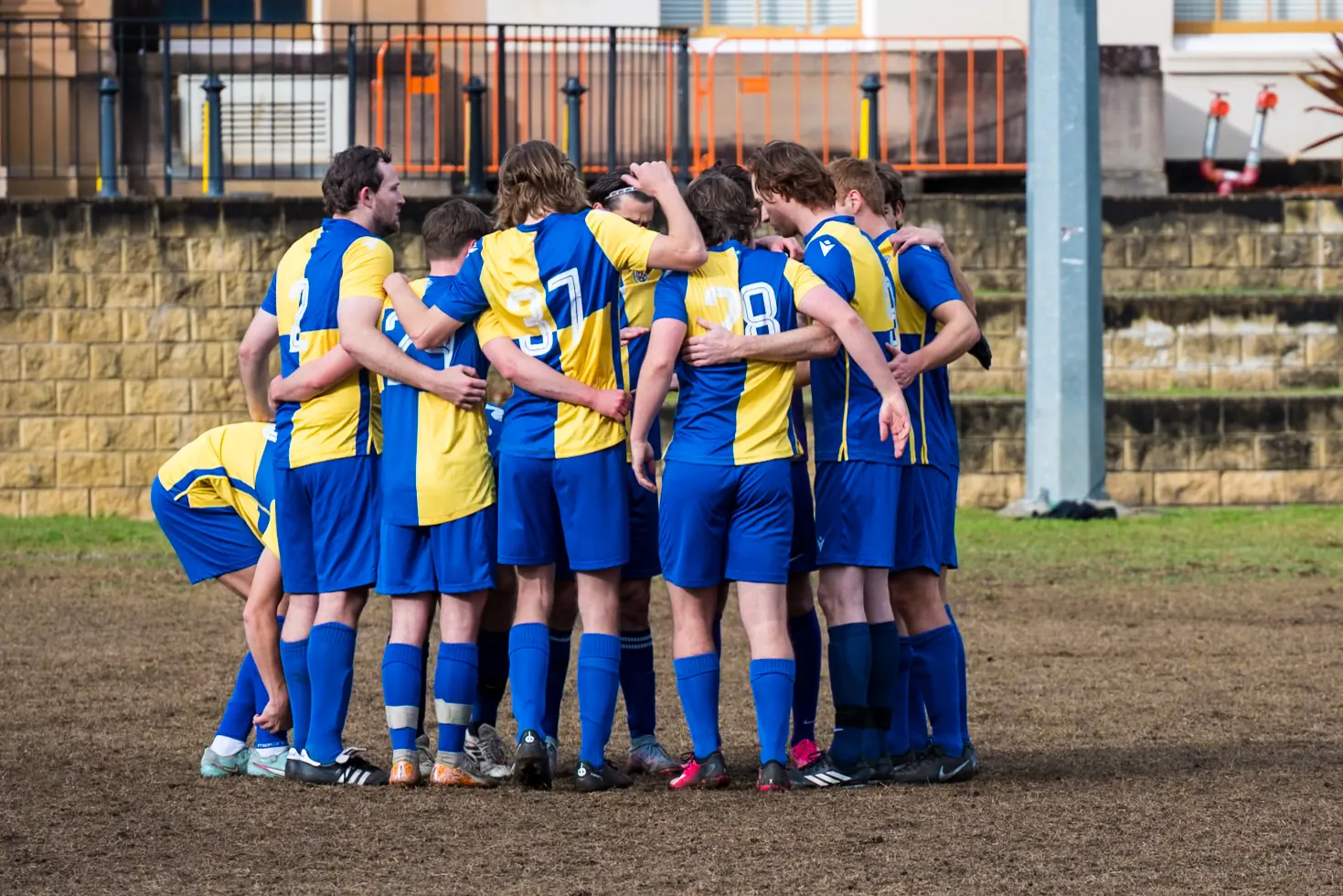 Jugada de fútbol en la Universidad de Sydney